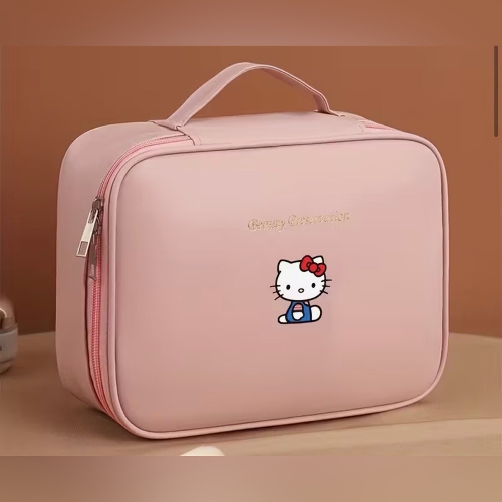 ❤️❤️SANRIO MYSTERY BUNDLE with Pink Hello Kitty Travel Make-Up Bag